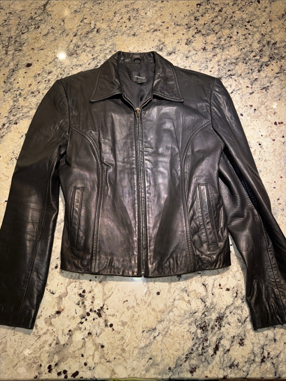 Anonymous by John Carlisle Women's Black Leather Zip-Back Jacket